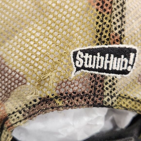 San Francisco Giants Madison Bumgarner #40 Limited Edition Camo Mesh Hat - Picture 4 of 9